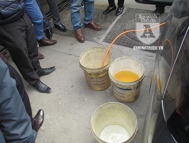 Toàn cảnh cuộc thực nghiệm đổ xăng giữa Petrolimex và lái xe ôtô khiếu nại